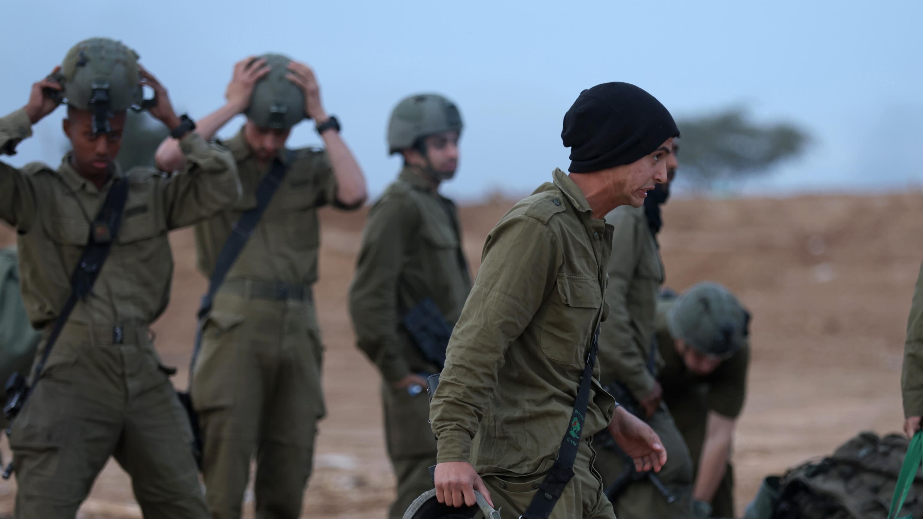 "Resa di massa dei terroristi di Hamas"