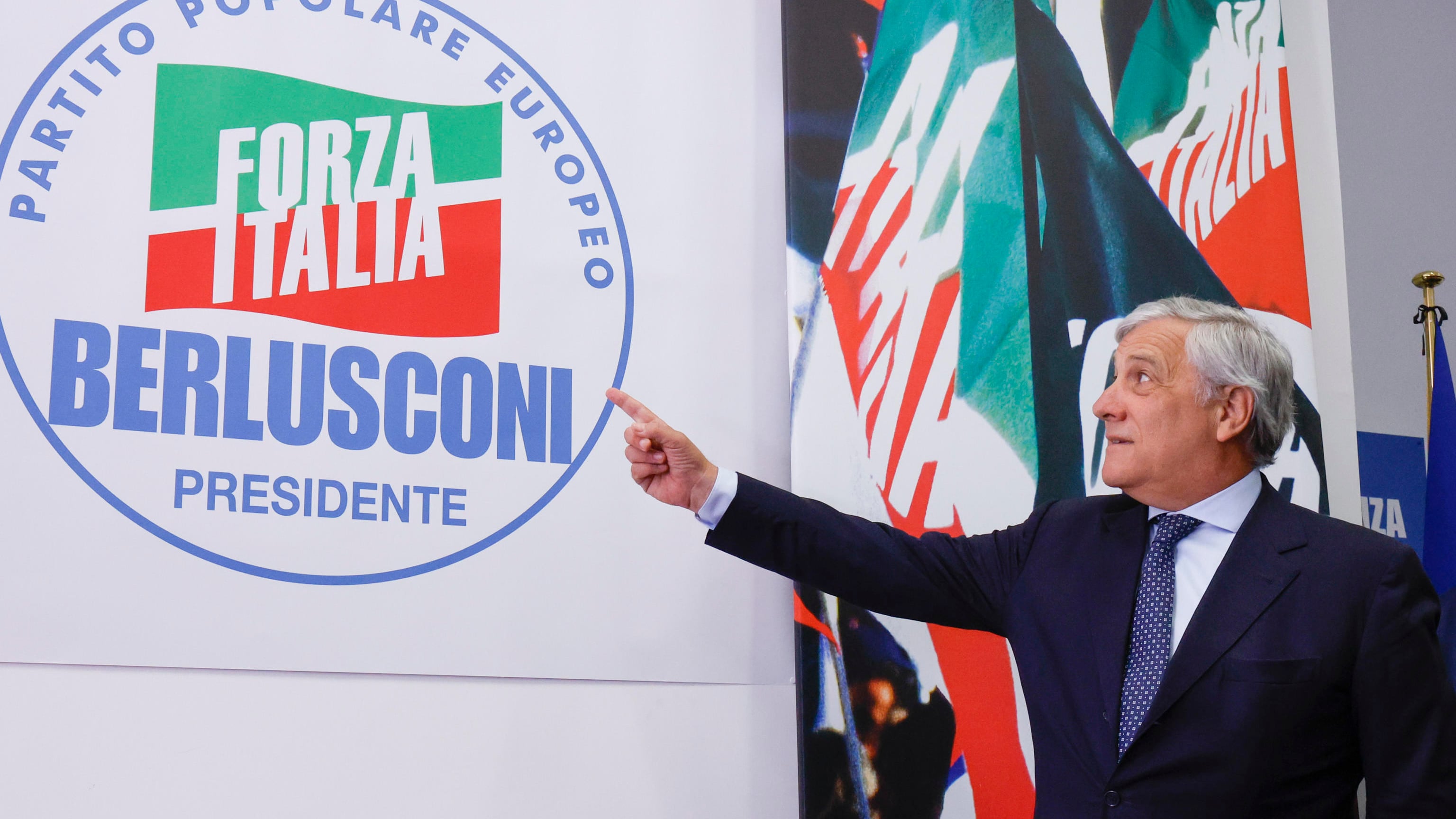 "Gelmini e Carfagna? Sono su 'Scherzi a parte'"