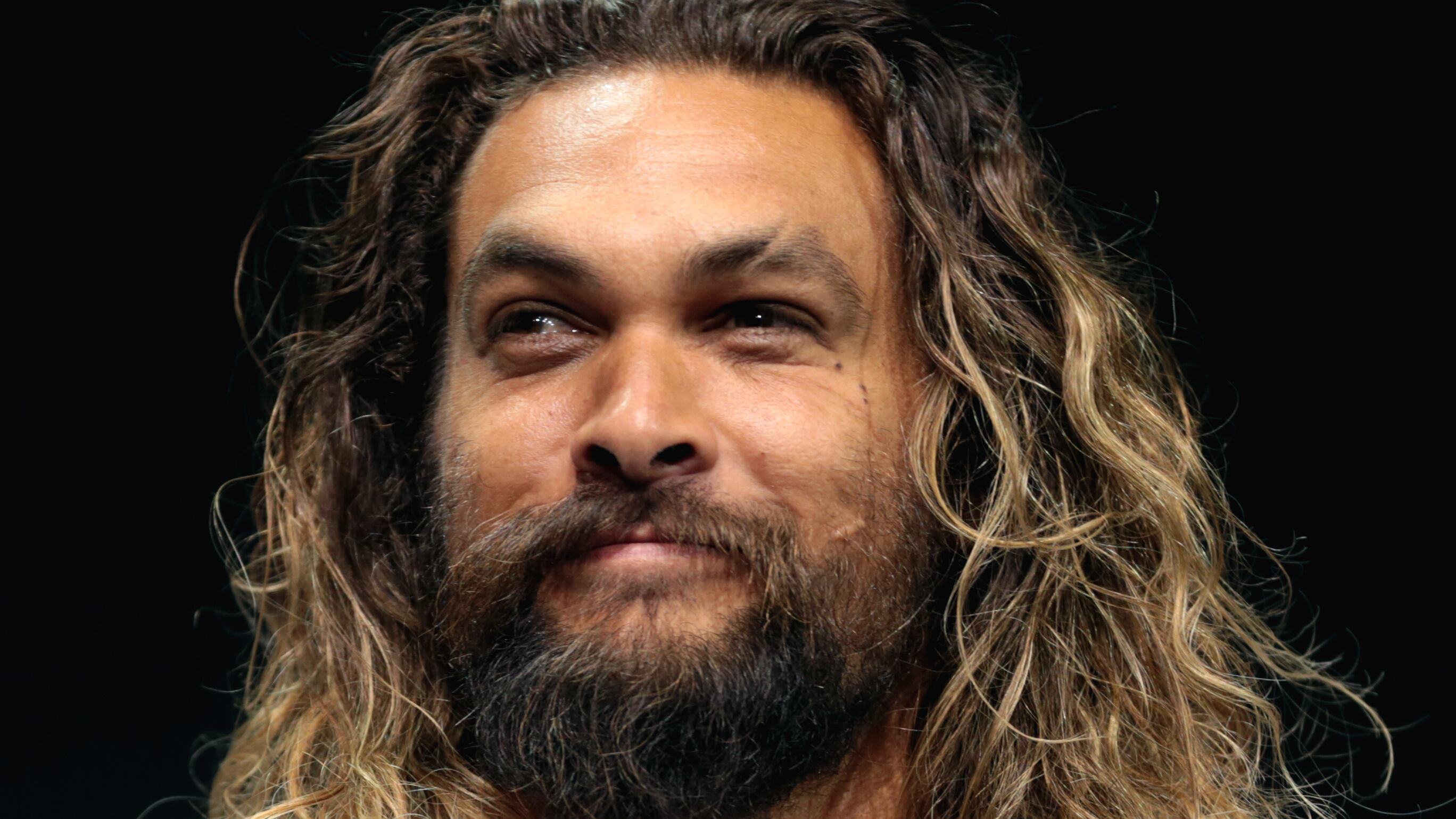 Jason Momoa: “Prima del successo, ho dormito nel retro di un furgone”