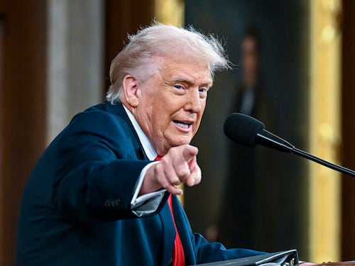 Iran, cresce la tensione Trump: "Sono deluso"