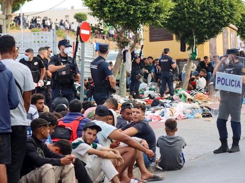 Migranti, Viminale: altri 15 giorni di stop a Schengen con la Spagna