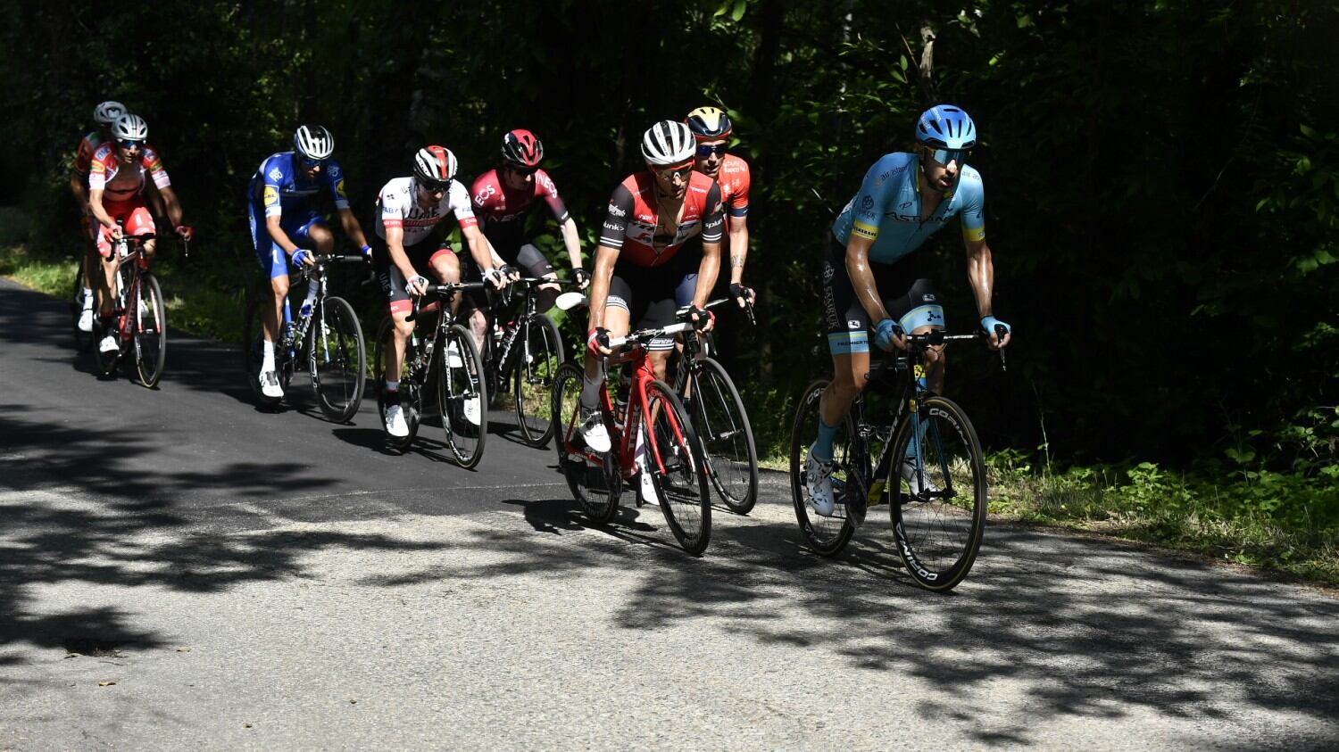 Giro d'Italia, Benedetti vince la 12a tappa. Jan Polanc nuova maglia Rosa