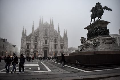 Nebbia in centro a Milano 4