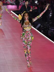 Niente curvy allo show di Victoria's Secret 4