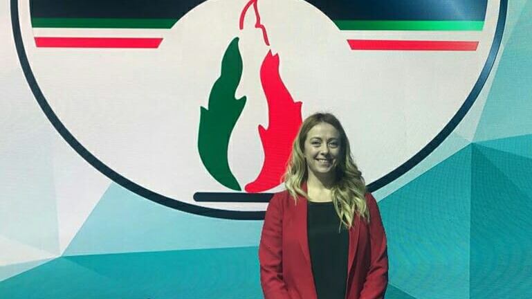 Ora Fdi cambia simbolo. E sparisce il logo di An
