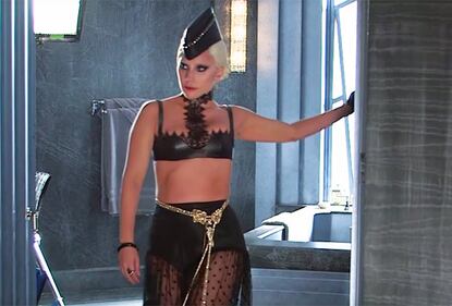 American Horror Story si rinnova, le sexy protagoniste 9