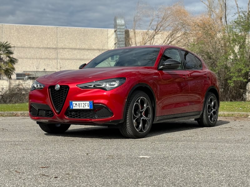 Alfa Romeo Stelvio 2024: guarda la gallery del restyling dell'amato SUV italiano 2