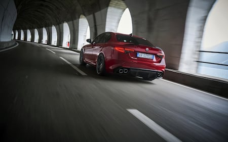 Nuove Alfa Romeo Giulia e Stelvio Quadrifoglio, guarda tutte le foto 9