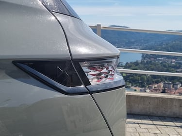 DS 7 E-Tense 4x4, da Milano a Cernobbio: guarda la gallery 1