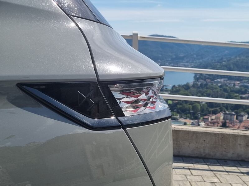 DS 7 E-Tense 4x4, da Milano a Cernobbio: guarda la gallery 1