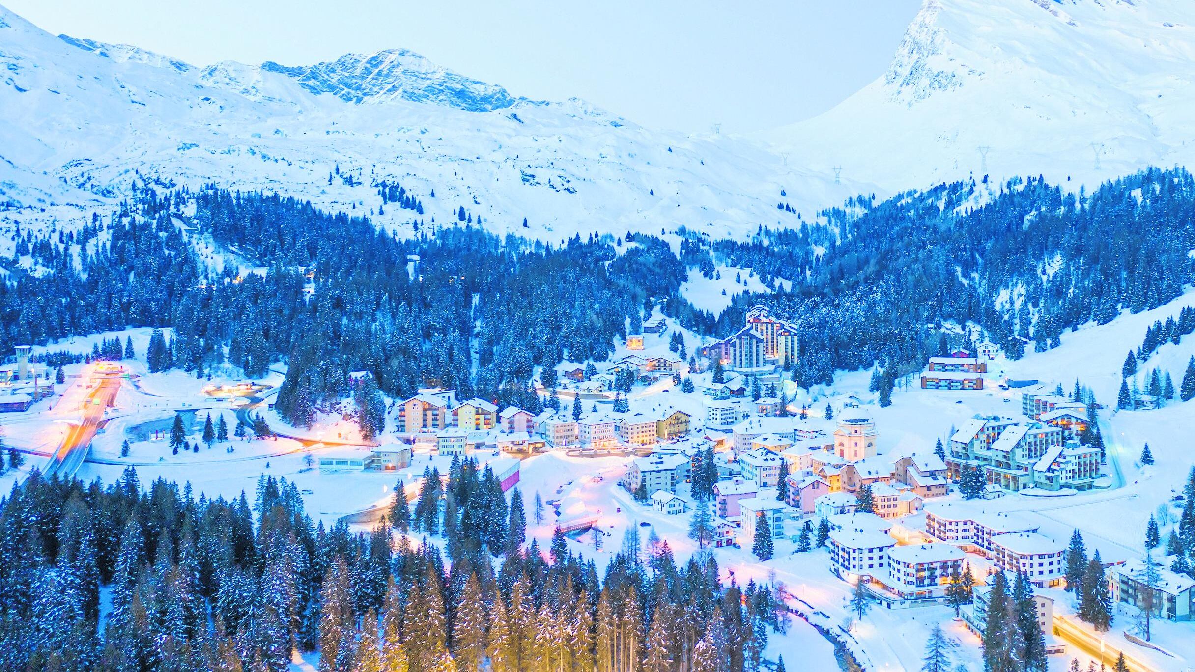 San Bernardino Swiss Alps tra sport e charme