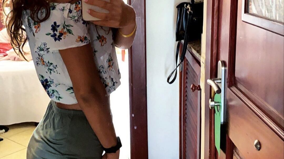 "Non usa droghe...". Giallo sulla hostess incarcerata in Arabia Saudita
