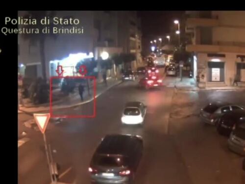 Brindisi, arrestati autori raid contro africani: “È odio razziale”