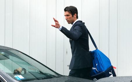 La Nazionale in Italia: in aeroporto non c'è nessuno 5