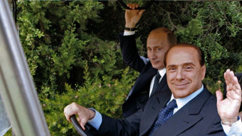 Il fronte estero di Berlusconi: pronto a tornare da Putin