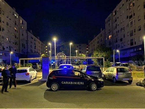 Roma, blitz nella roccaforte dello spaccio a Tor Bella Monaca: 16 arresti