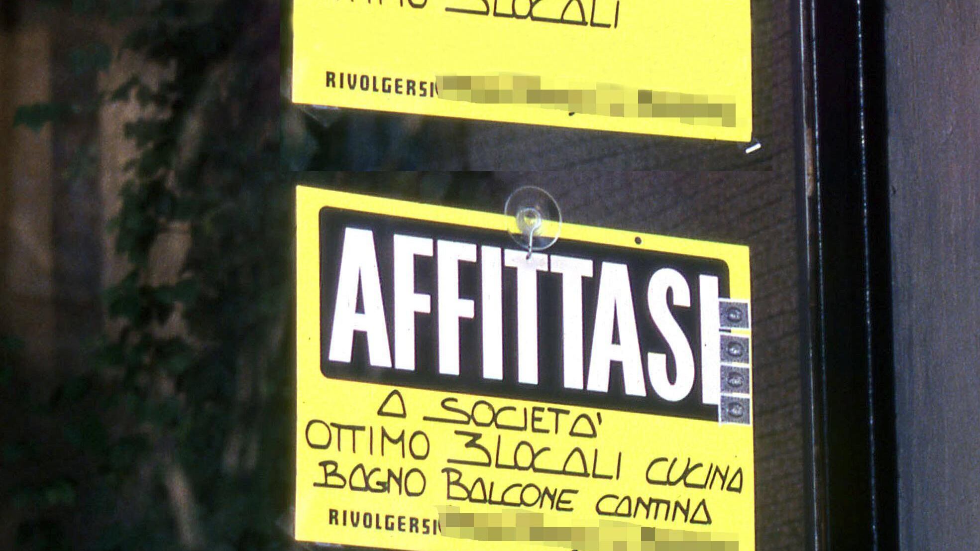 Gallipoli, affitta solo a 4mila euro e insulta pure i turisti: "Siete dei morti di fame"