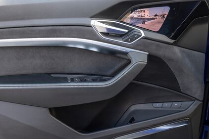 Audi SQ8 e-tron Sportback: guarda la gallery 17