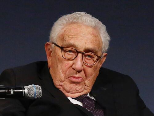 Kissinger in Cina. "Non possiamo trattarci solo da avversari"