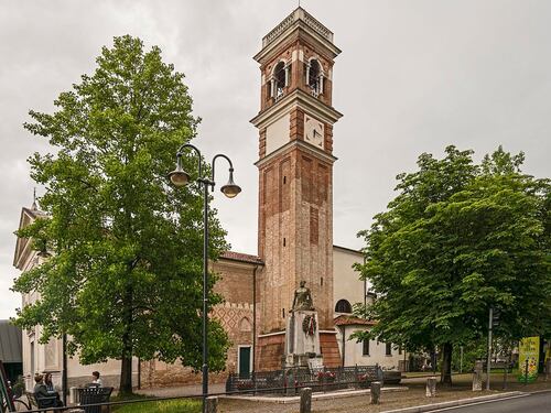 Nella capitale delle religioni dove ci sono 4 fedi a chilometro