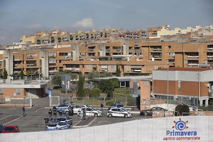 Roma, fiamme in camper di rom: morte tre sorelle 1