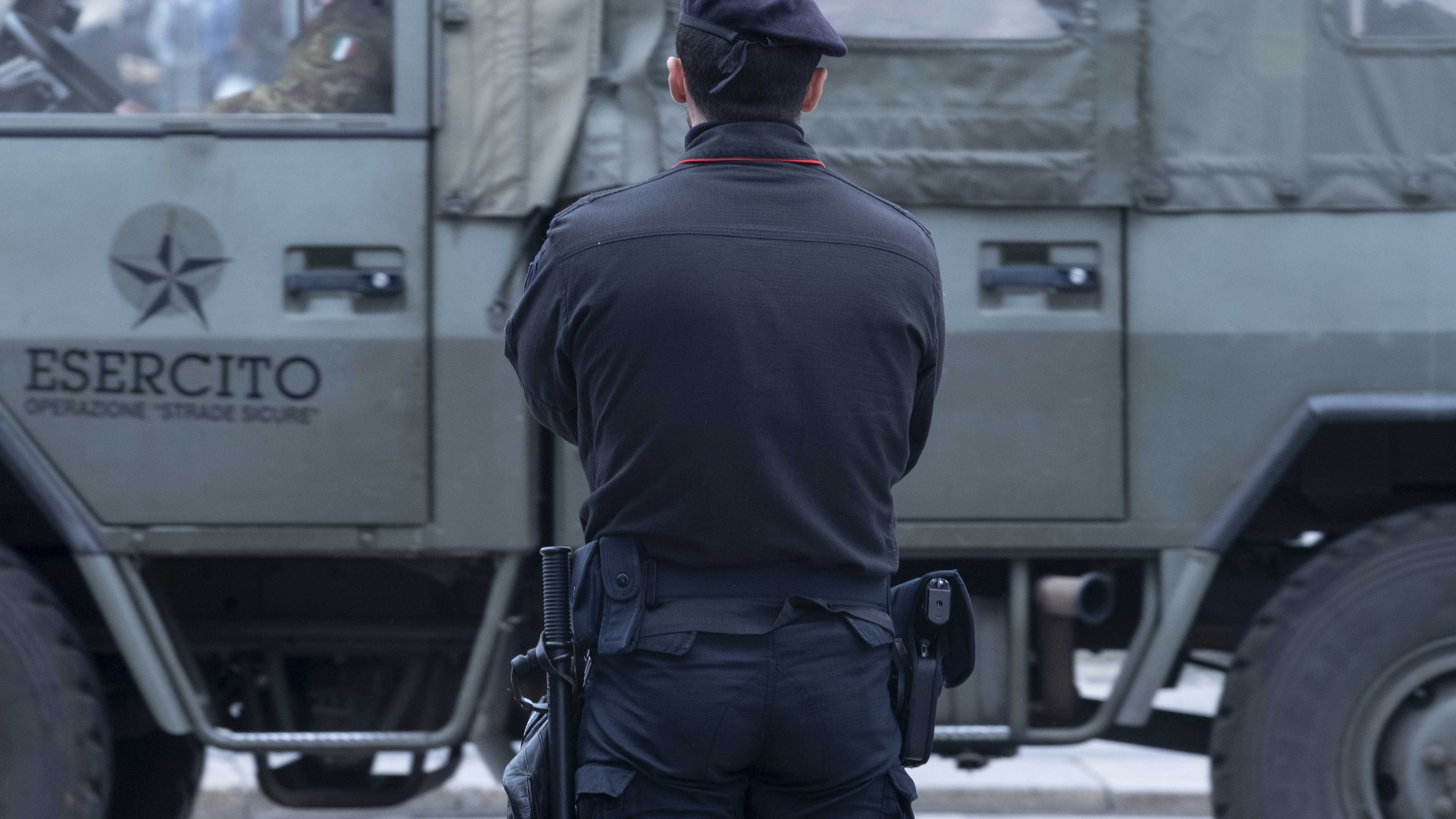 Satanismo e suprematismo. Arrestato 15enne a Bolzano: preparava un attentato
