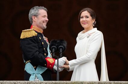 La regina Margrethe abdica. Sale al trono Re Frederik X 10