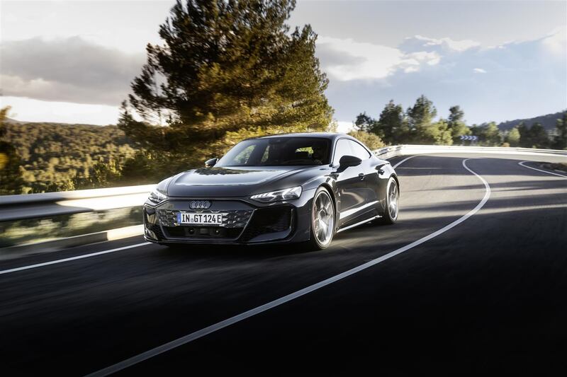 Audi e-tron GT 2024, guarda tutte le foto 3