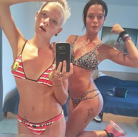 Le Donatella nude su Playboy 8
