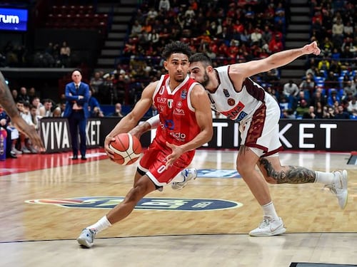 Basket, l'Olimpia Milano si riscatta e travolge Venezia: stasera Bologna-Brescia per il primato