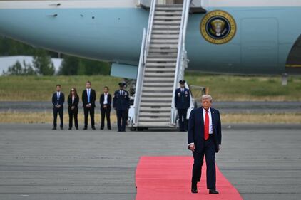 L'incontro tra Trump e Putin: le immagini del vertice 2