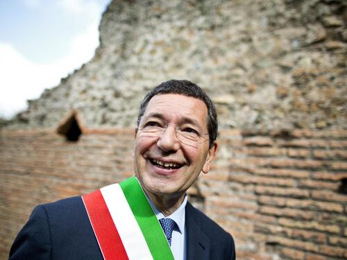 Marino non ride più: bocciato dall'80% dei romani
