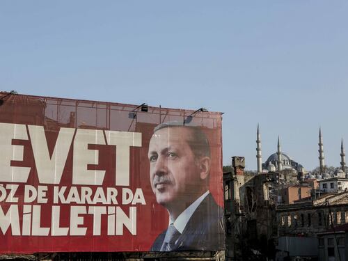 Nel referendum sul Reis si gioca il futuro della Turchia