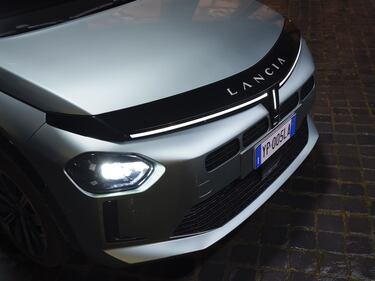 Lancia Ypsilon Turbo 100: guarda tutte le foto 8