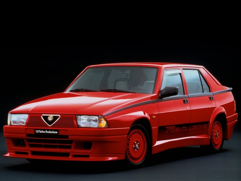 Alfa 75: guarda la gallery 15