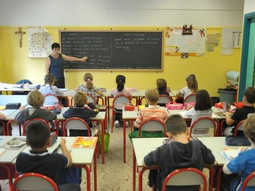 Scuola: famiglie all'arrembaggio per iscriversi entro il 28 febbraio