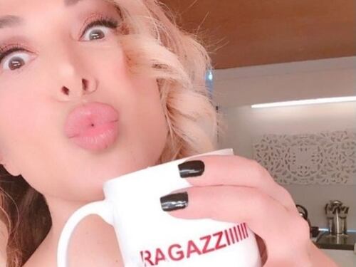 Barbara d'Urso, la colazione al mattino è sexy