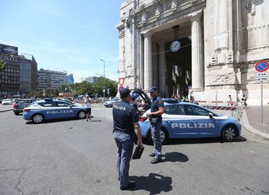 Milano, agente Polfer aggredito da migrante 15