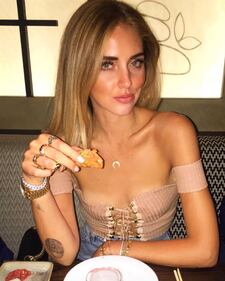 Chiara Ferragni nuda per l'Officiel 16