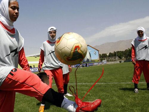 Imam saudita lancia fatwa sui Mondiali "Calcio sport abominevole"