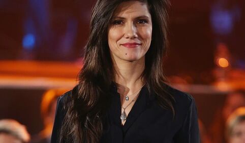 Elisa, coach Squadra Blu ad "Amici di Maria De Filippi" 16