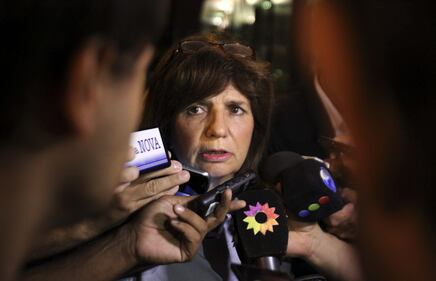 La polizia davanti alla casa di Nisman 5