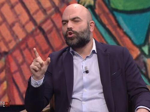 Saviano scivola sulla foto di un bimbo ucraino: è bufera