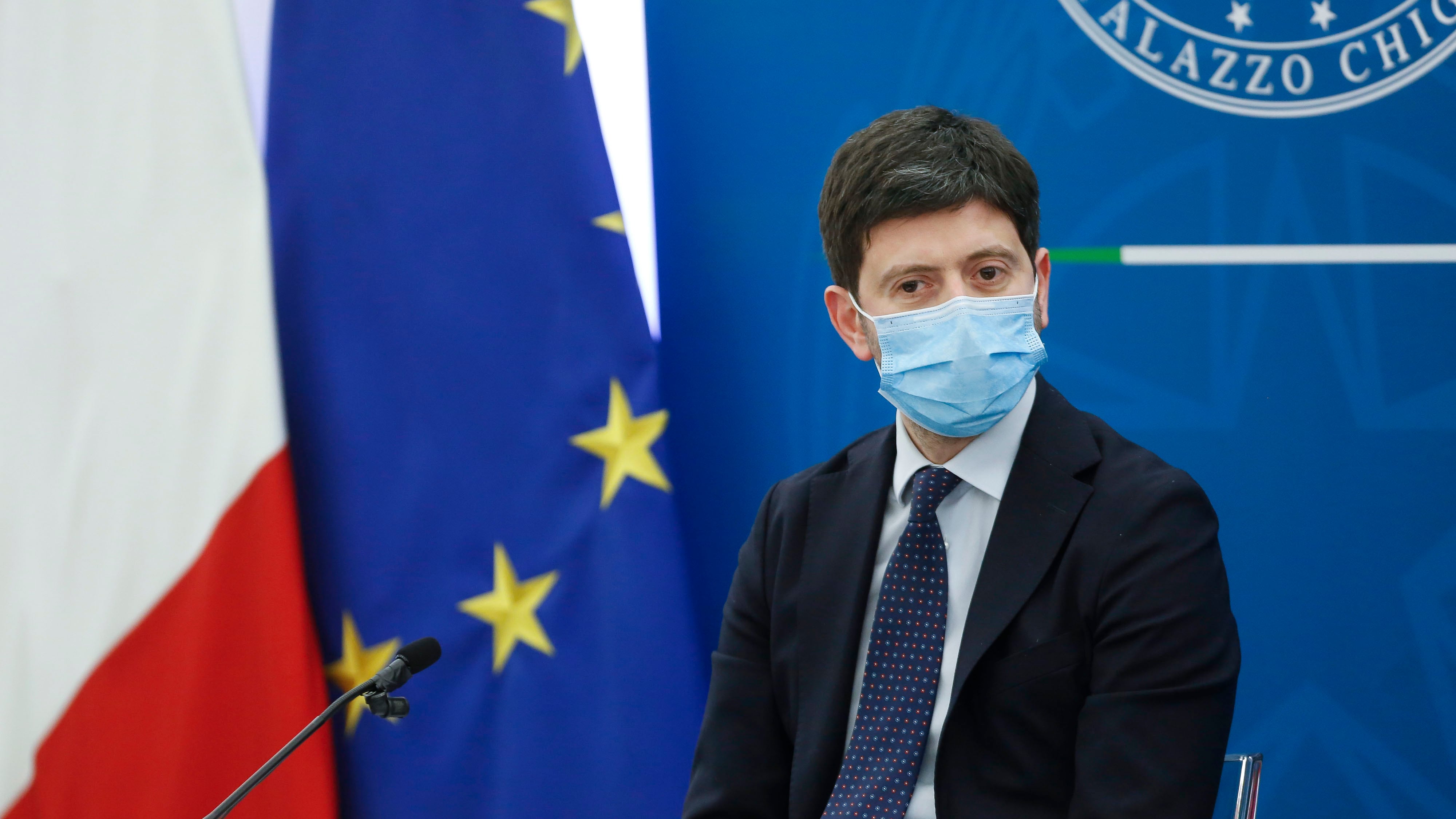 Tachipirina e cure a casa, passa la linea Speranza