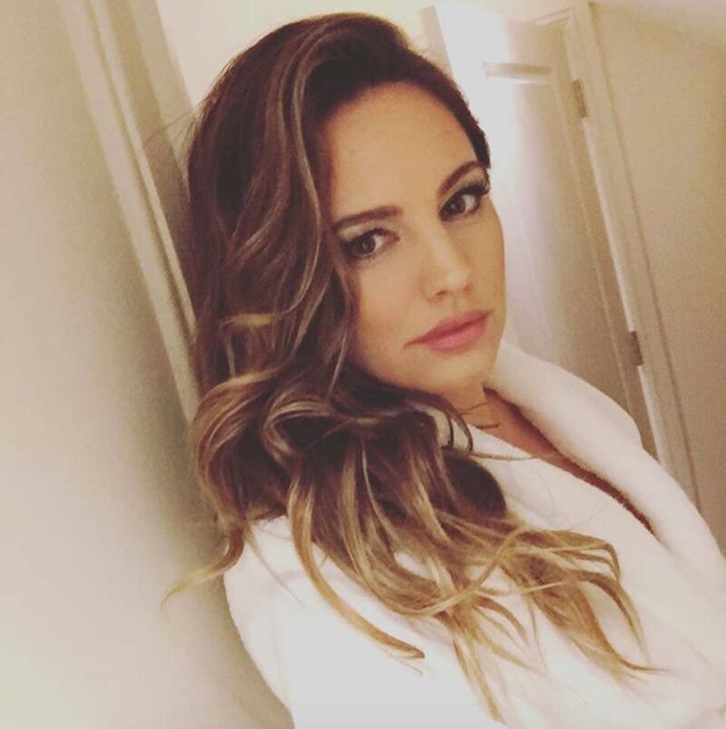 Kelly Brook in topless 10
