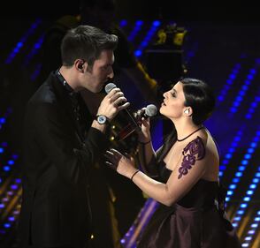Sanremo 2016: gli abiti della prima serata 94