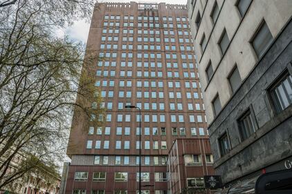 Milano. Hotel Michelangelo requisito dal Comune 3
