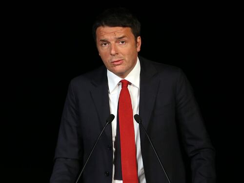 Financial Times demolisce Renzi: "L'Italia rischia grosso"