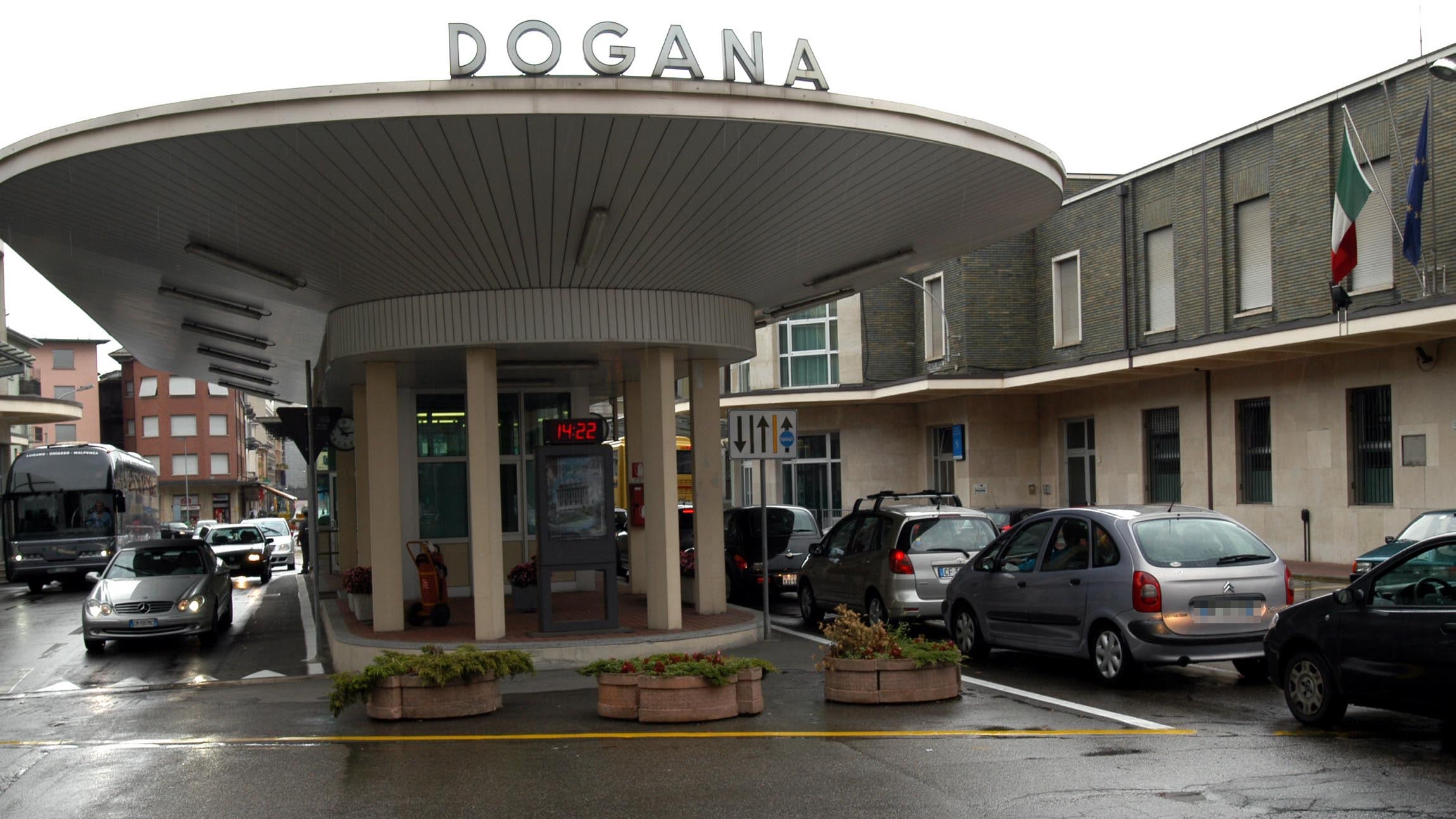 "Vi spiego perché vogliamo il tetto agli abitanti in Svizzera"