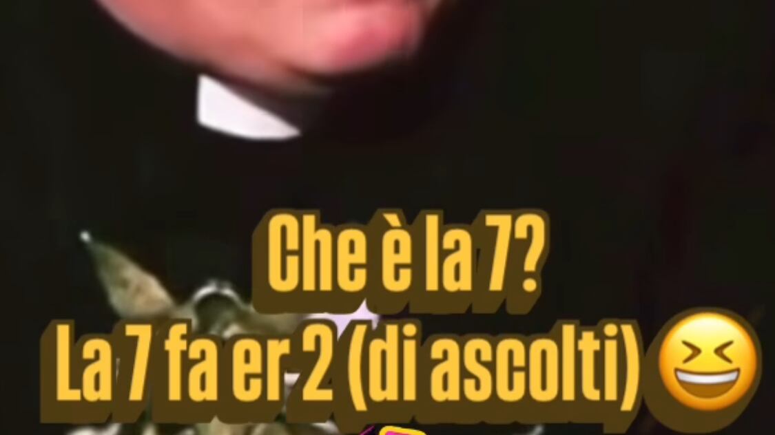 “Che è La7? Fa il 2 (di share)”. Lo sketch di Guzzanti con Andrea Purgatori